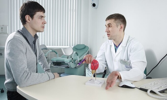 Лечением цистита должен заниматься только врач, самолечение недопустимо